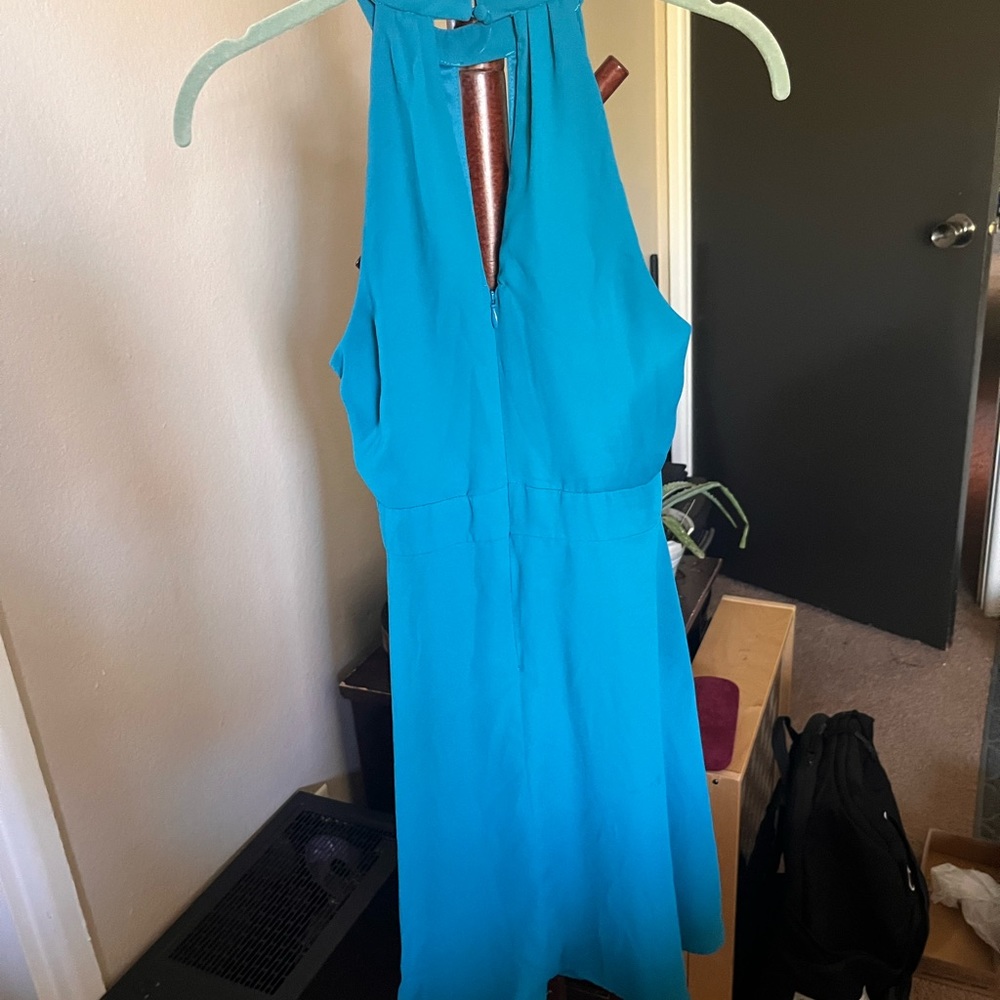 Dress - Picture 2 of 4